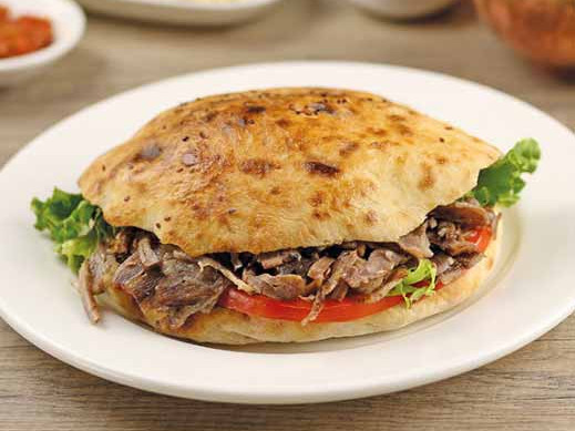 Tombik Ekmek Arası Et Döner